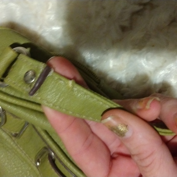 Small Lime green purse - Picture 8 of 8